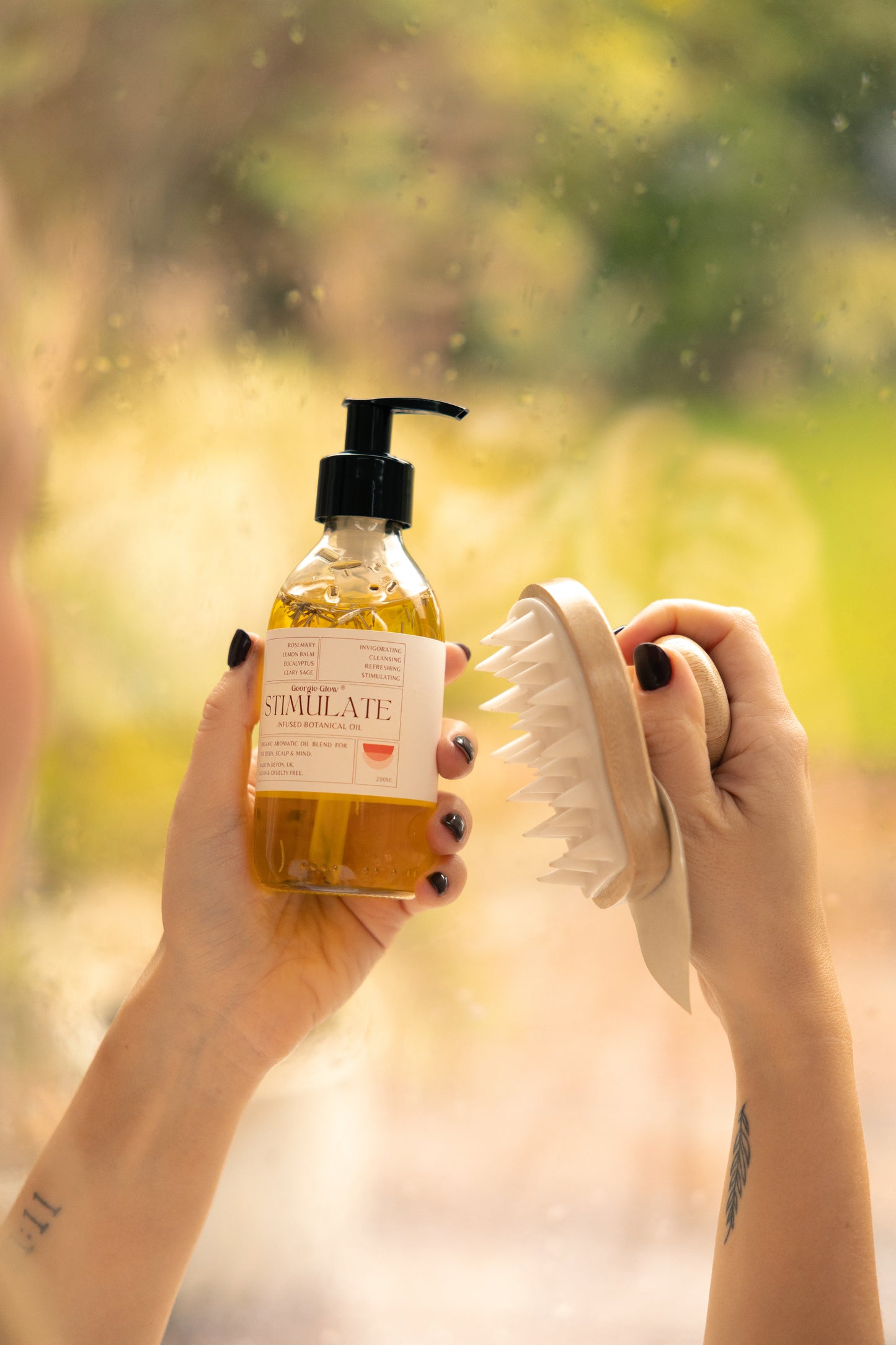 Invigorating Duo - Stimulate Oil & Scalp Massager